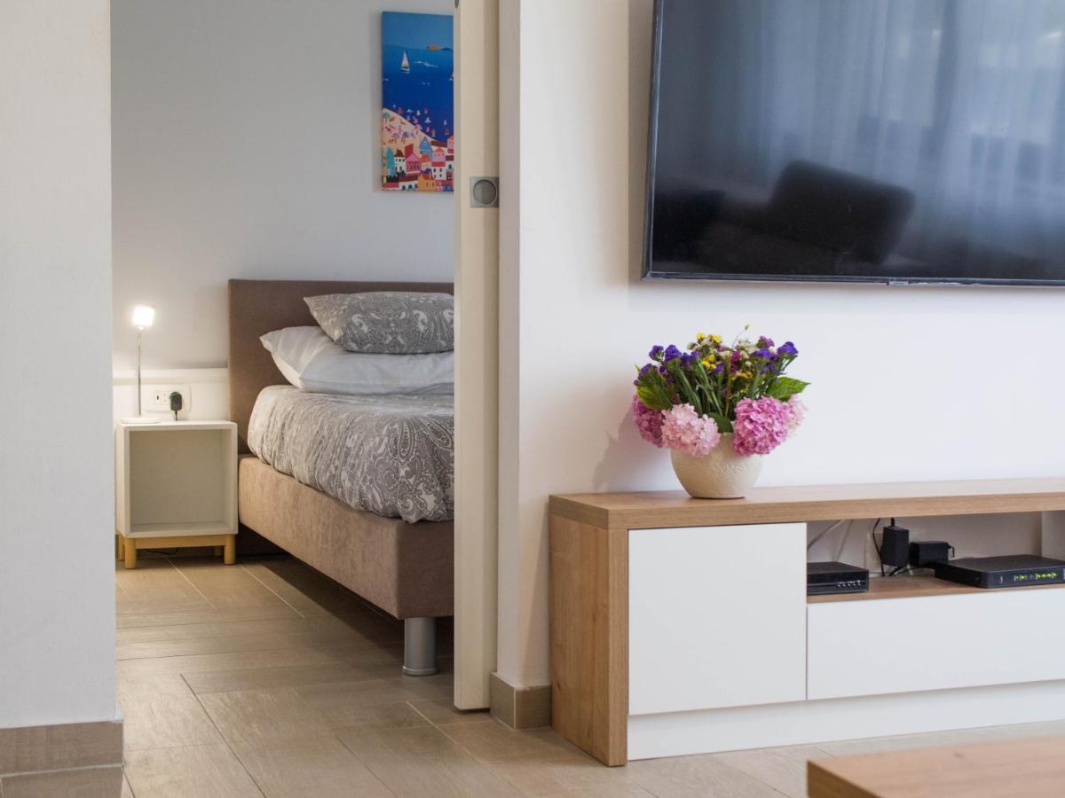 Apartman Adeari ซาเกร็บ ภายนอก รูปภาพ