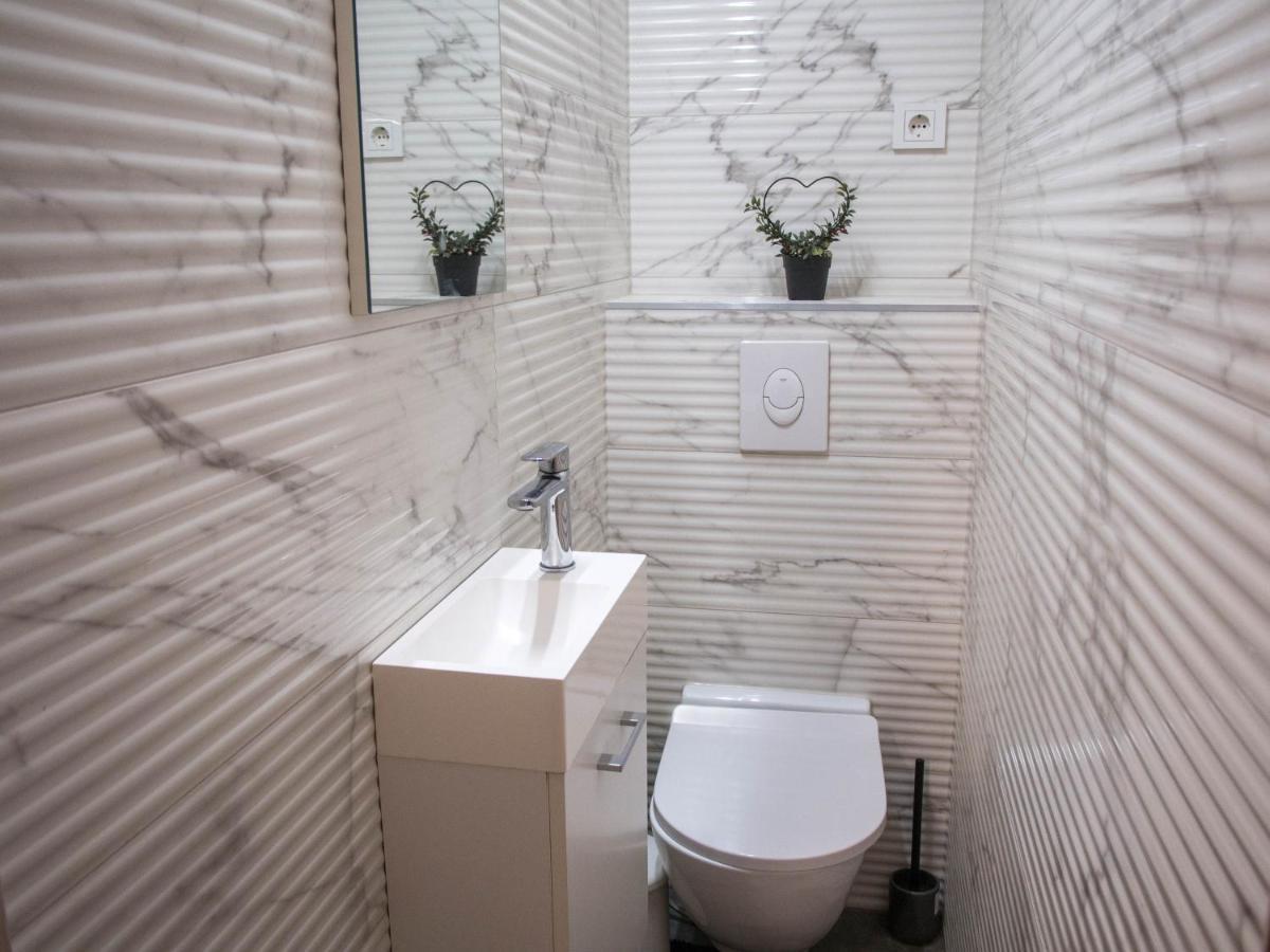 Apartman Adeari ซาเกร็บ ภายนอก รูปภาพ